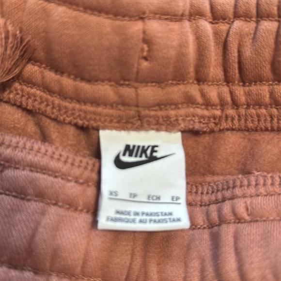 Nike Orange Athletic Shorts - Picture 4 of 4